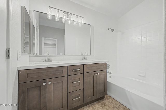 3110 E COTTONWOOD Lane, Phoenix, AZ 85048