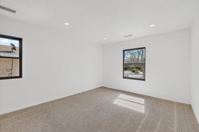 5809 Open Sky Drive NW, Albuquerque, NM 87120