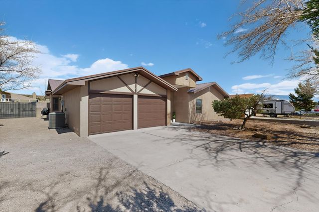 5809 Open Sky Drive NW, Albuquerque, NM 87120