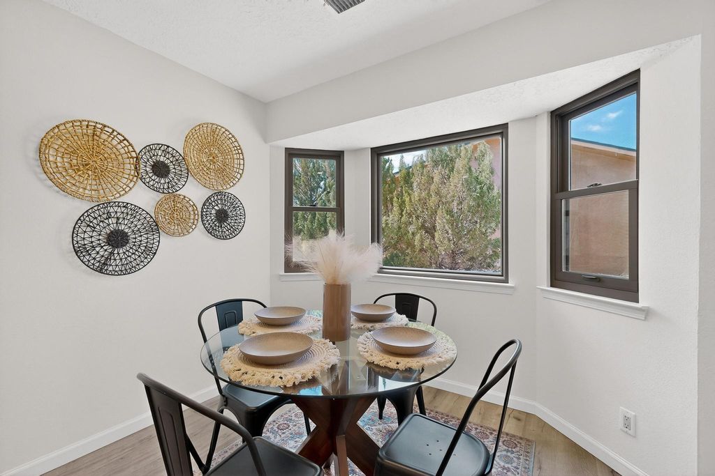 Image 17 of property listing at 5809 Open Sky Drive NW, Albuquerque, NM 87120