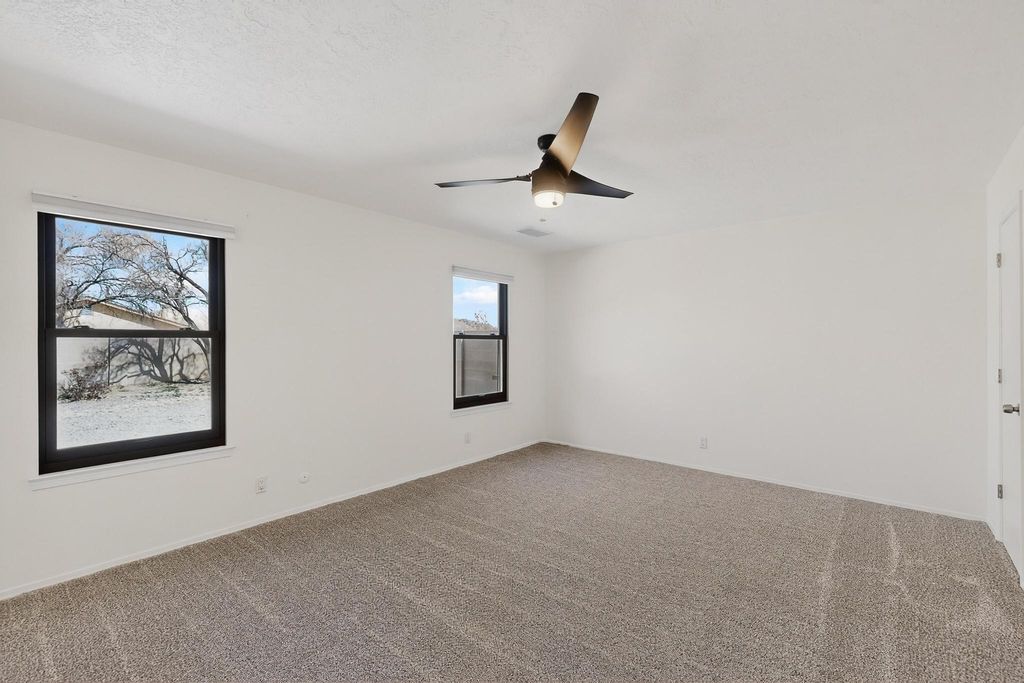 Image 39 of property listing at 5809 Open Sky Drive NW, Albuquerque, NM 87120