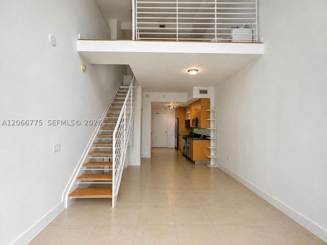 60 SW 13 ST 2220, Miami, FL 33130