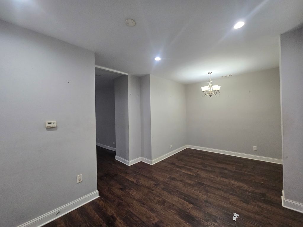 8622 S Escanaba Avenue, Chicago, IL 60617 — photo 5
