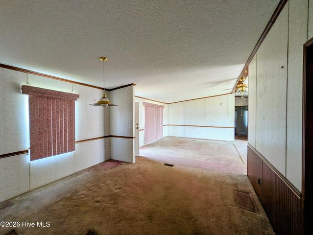 3120 Mobleys Bridge Road, Grimesland, NC 27837