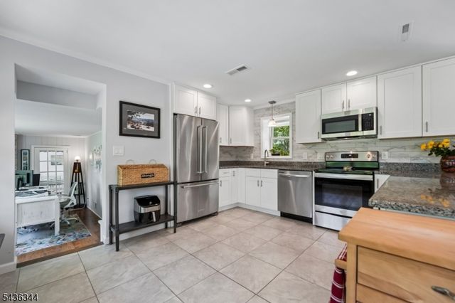 143 Mendham Rd, Mendham Twp., NJ 07945
