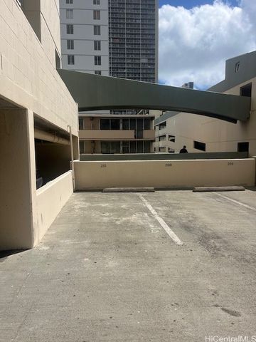 2211 Ala Wai Boulevard A210, Honolulu, HI 96815