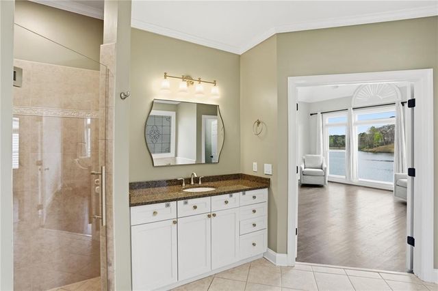 641 E Shore Drive, Canton, GA 30114