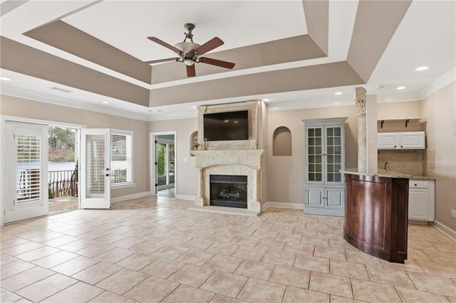 641 E Shore Drive, Canton, GA 30114