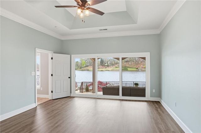 641 E Shore Drive, Canton, GA 30114