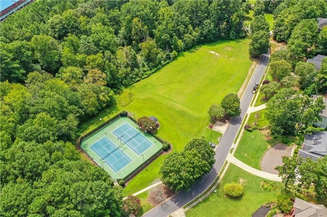 641 E Shore Drive, Canton, GA 30114