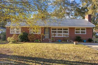 3222 North Contentnea Street, Farmville, NC 27828