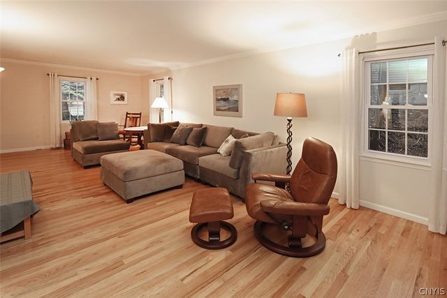 15 Bovington Lane, Dewitt, NY 13066