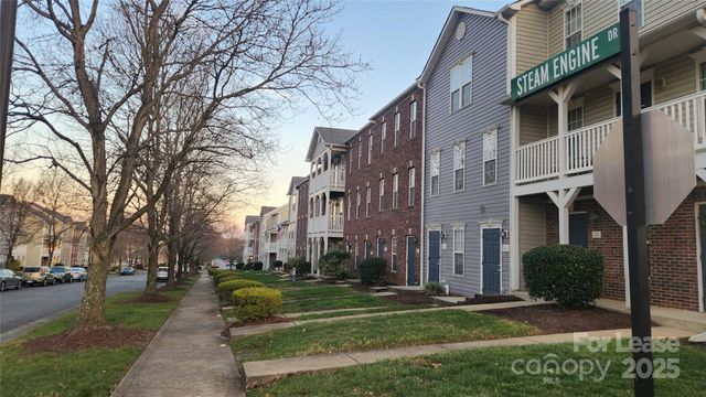110 Steam Engine Drive 204, Mooresville, NC 28115