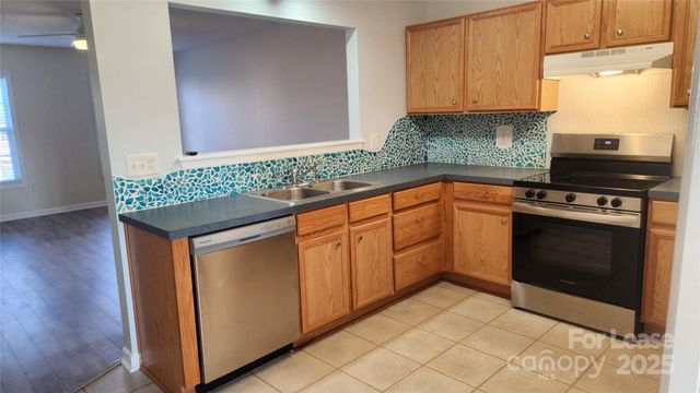 110 Steam Engine Drive 204, Mooresville, NC 28115