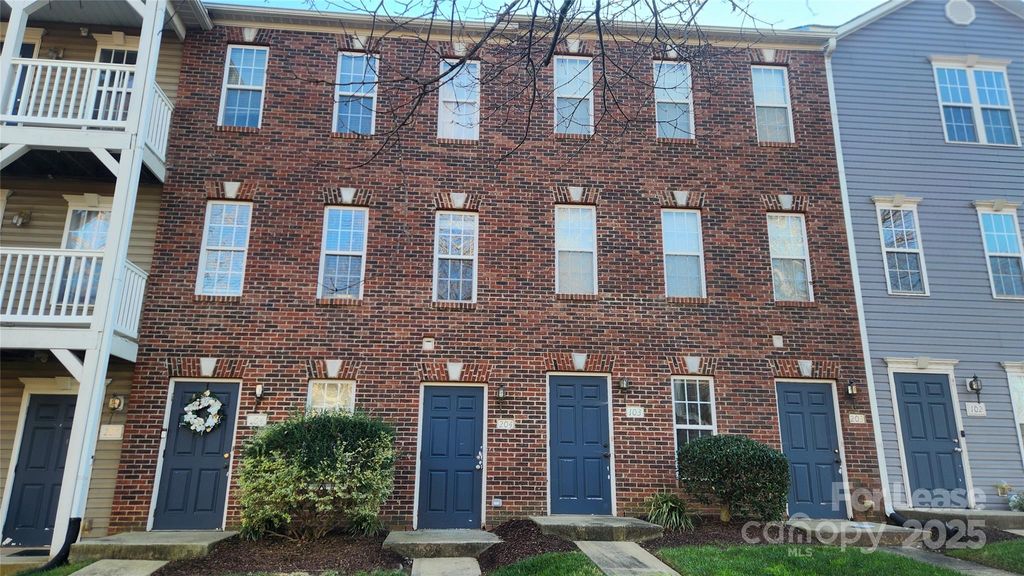 110 Steam Engine Drive 204, Mooresville, NC 28115