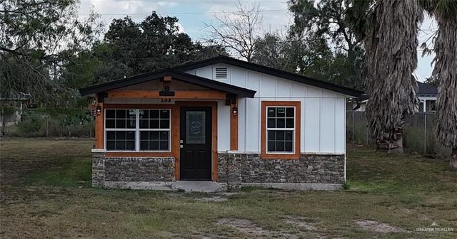 204 S McDaniel Street, Edcouch, TX 78538