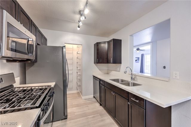 2120 Ramrod Avenue 214, Henderson, NV 89014