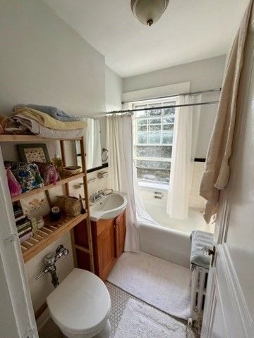 22 Concord Ave 10, Cambridge, MA 02138