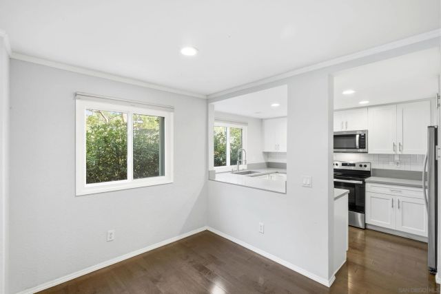 8178 Avenida Navidad 12, San Diego, CA 92122