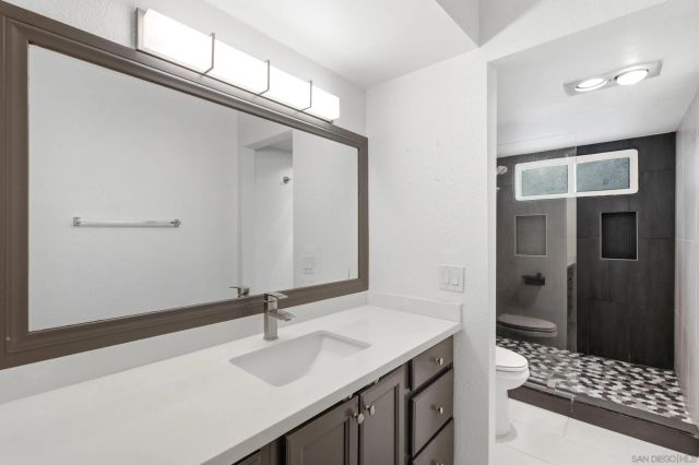 8178 Avenida Navidad 12, San Diego, CA 92122