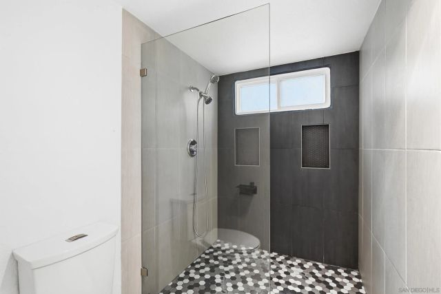 8178 Avenida Navidad 12, San Diego, CA 92122