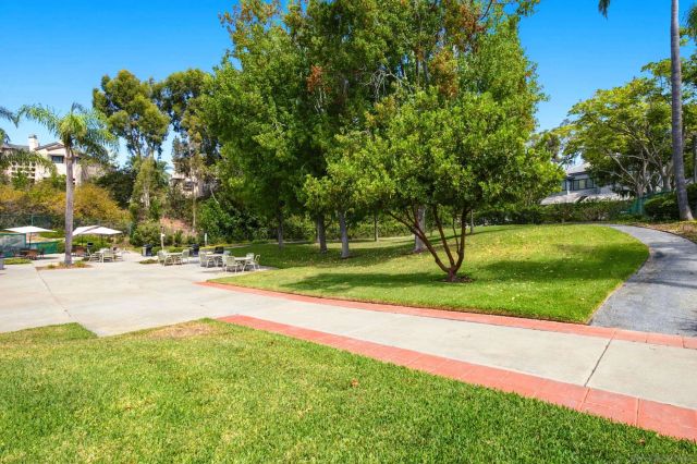 8178 Avenida Navidad 12, San Diego, CA 92122