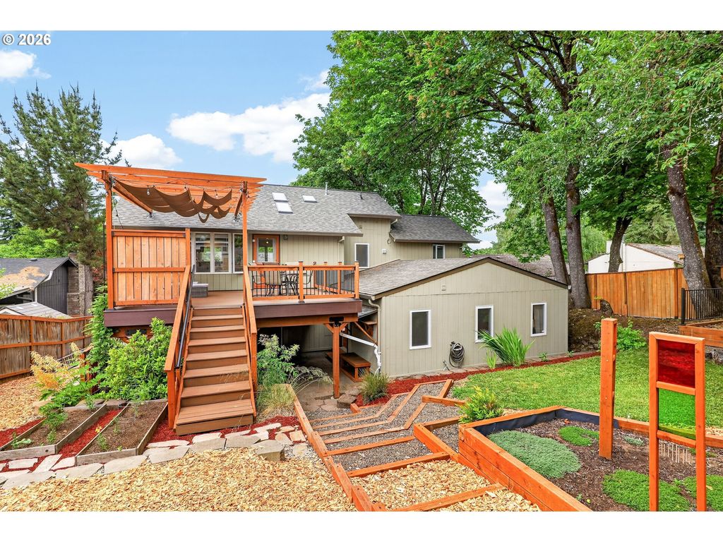 Image 23 of property listing at 248 Nw ASH St, Mc Minnville, OR 97128