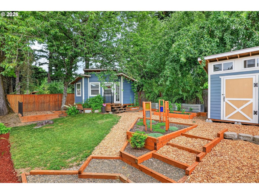 Image 25 of property listing at 248 Nw ASH St, Mc Minnville, OR 97128