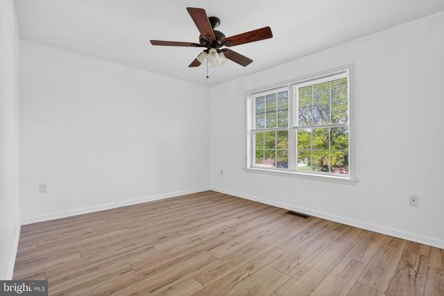 325 OLDE HICKORY RD, Mount Wolf, PA 17347