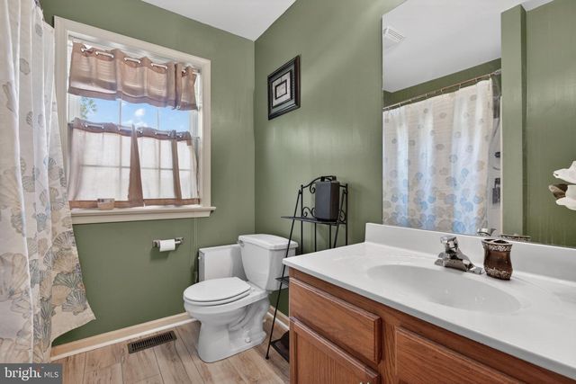 325 OLDE HICKORY RD, Mount Wolf, PA 17347