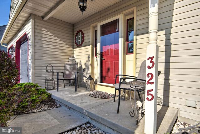 325 OLDE HICKORY RD, Mount Wolf, PA 17347