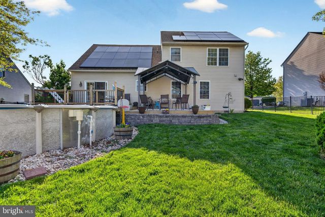 325 OLDE HICKORY RD, Mount Wolf, PA 17347