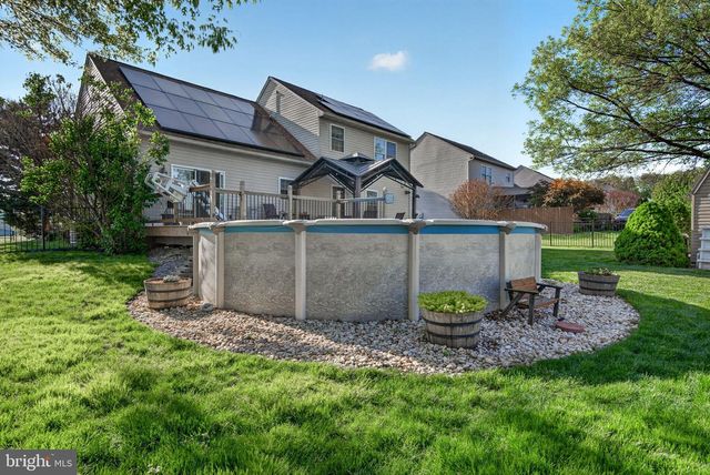 325 OLDE HICKORY RD, Mount Wolf, PA 17347