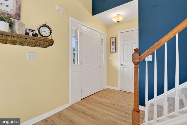 325 OLDE HICKORY RD, Mount Wolf, PA 17347