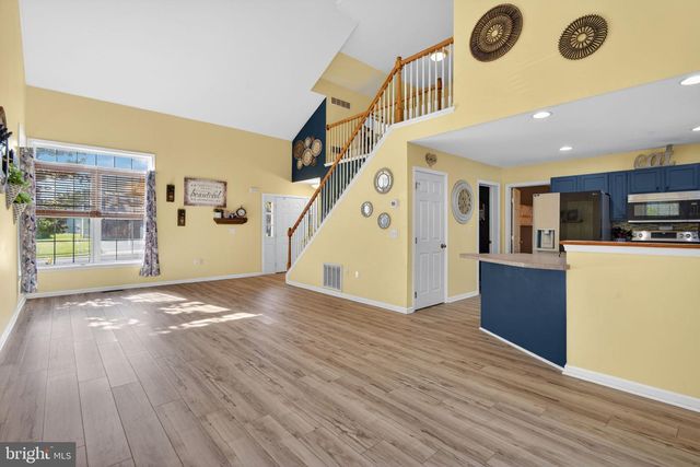 325 OLDE HICKORY RD, Mount Wolf, PA 17347