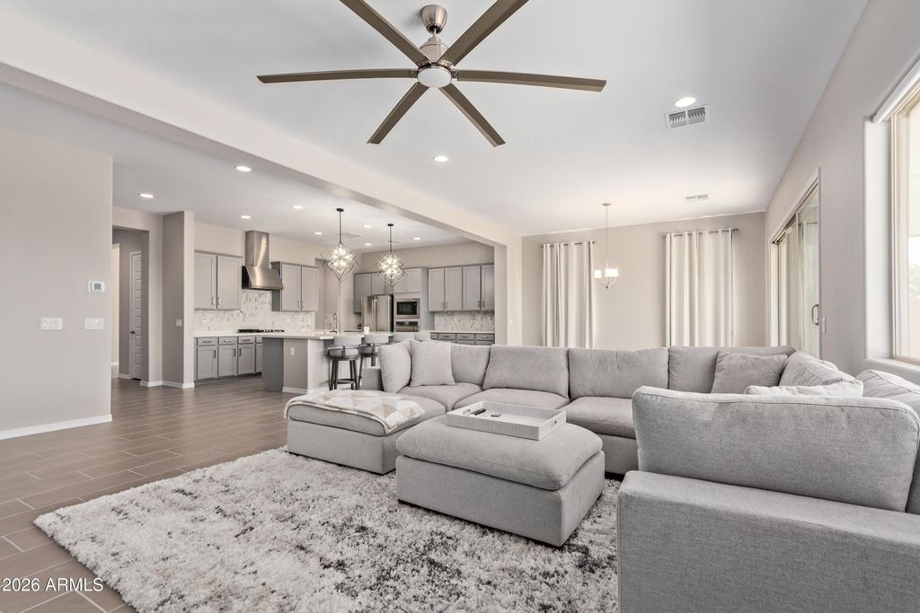 14095 W CRABAPPLE Drive, Surprise, AZ 85387 — photo 2