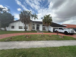 3040 SW 111th Ave, Miami, FL 33165