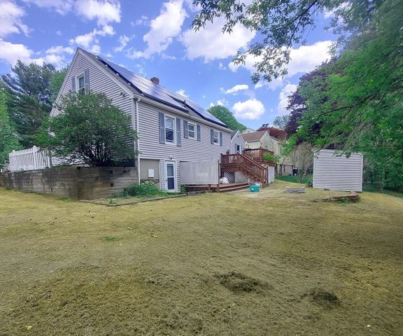 41 Dudley Hill Road, Dudley, MA 01571
