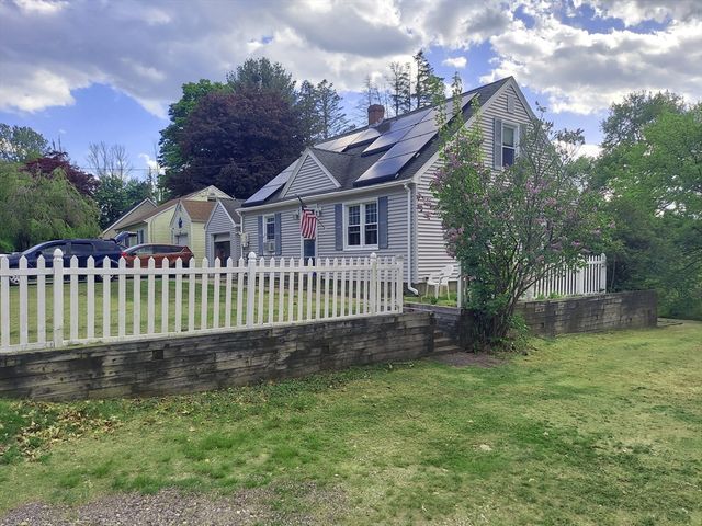 41 Dudley Hill Road, Dudley, MA 01571