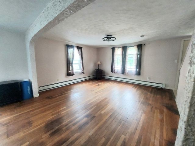 41 Dudley Hill Road, Dudley, MA 01571