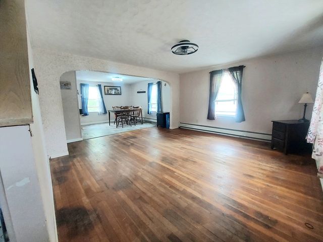 41 Dudley Hill Road, Dudley, MA 01571