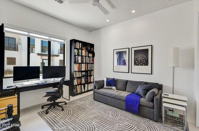 100 W NORTHERN Avenue 16, Phoenix, AZ 85021