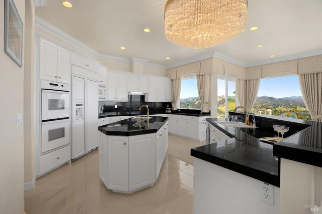 3682 Rocky Knoll Way, Santa Rosa, CA 95404