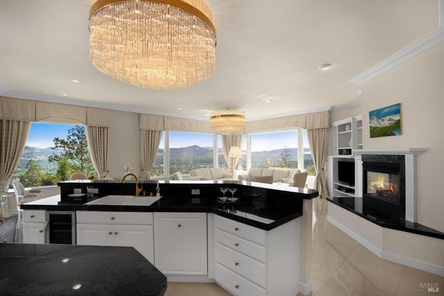 3682 Rocky Knoll Way, Santa Rosa, CA 95404