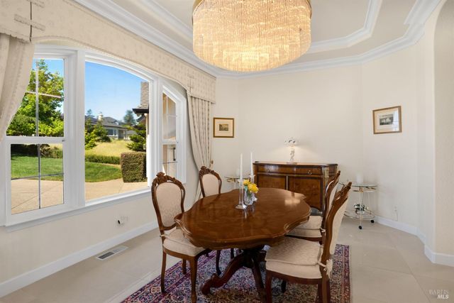 3682 Rocky Knoll Way, Santa Rosa, CA 95404