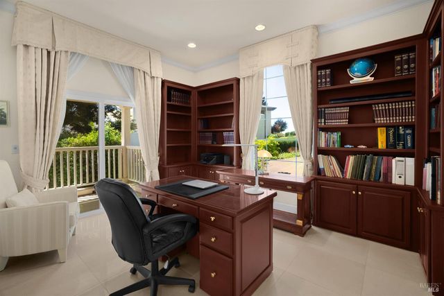 3682 Rocky Knoll Way, Santa Rosa, CA 95404