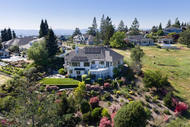 3682 Rocky Knoll Way, Santa Rosa, CA 95404