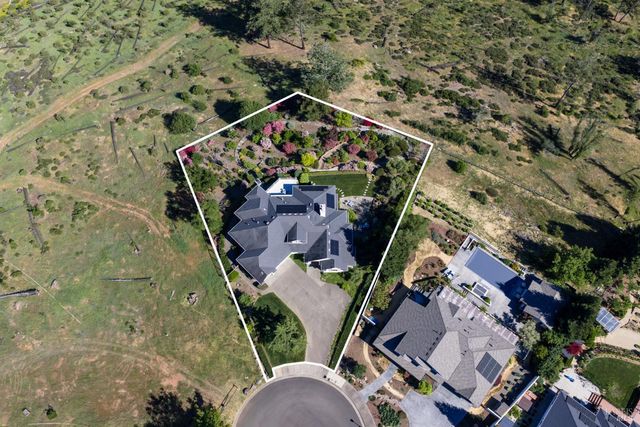 3682 Rocky Knoll Way, Santa Rosa, CA 95404