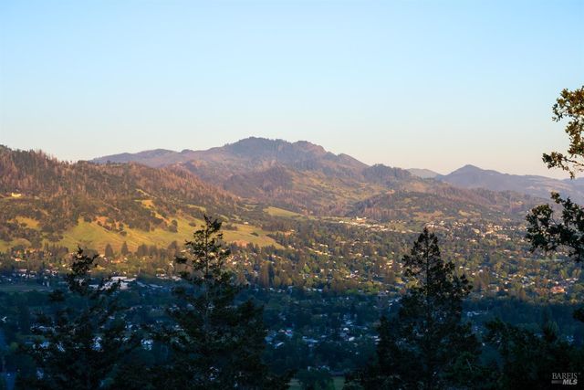 3682 Rocky Knoll Way, Santa Rosa, CA 95404