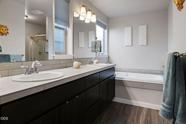 664 NW 27th Street, Redmond, OR 97756